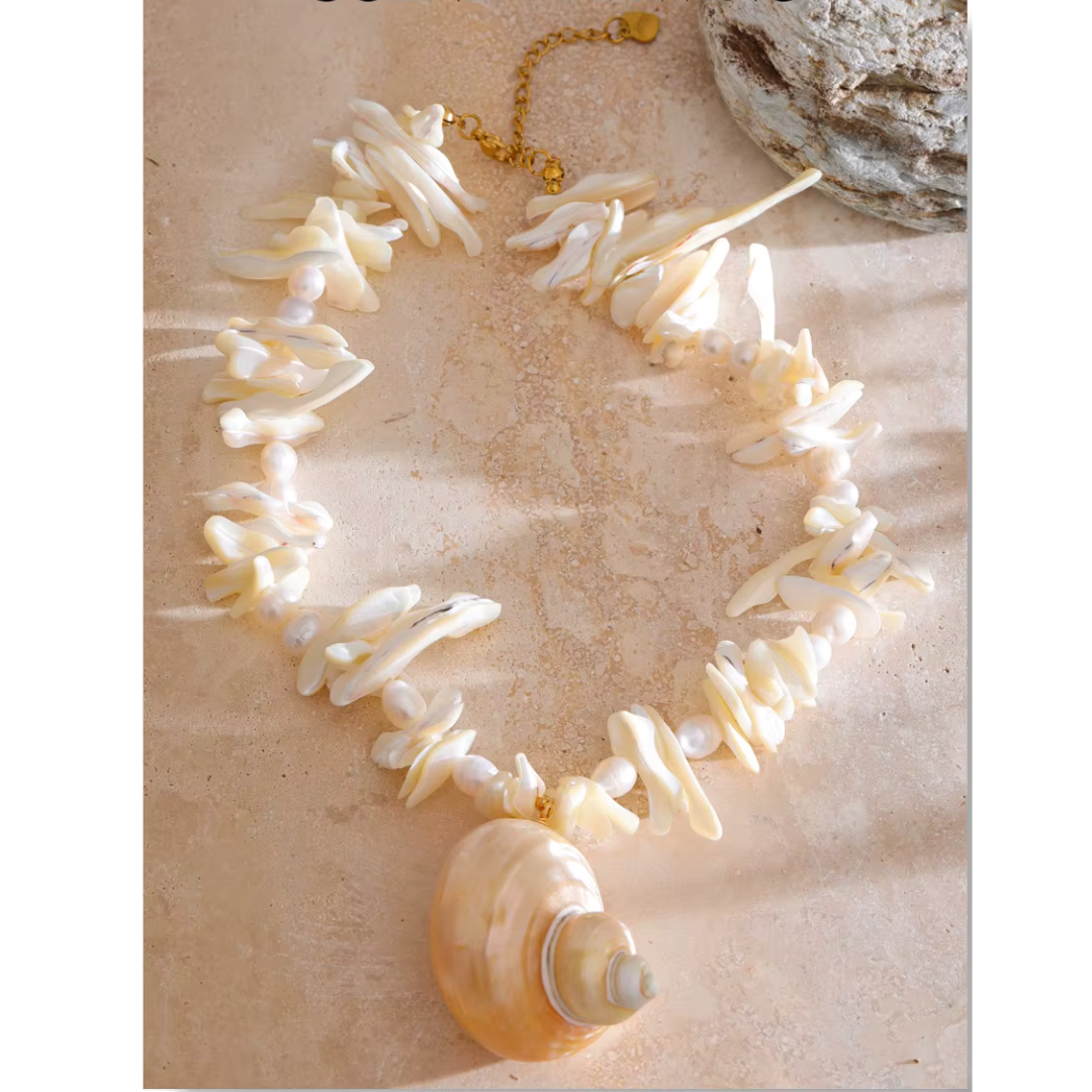 Shell Pearl Necklace