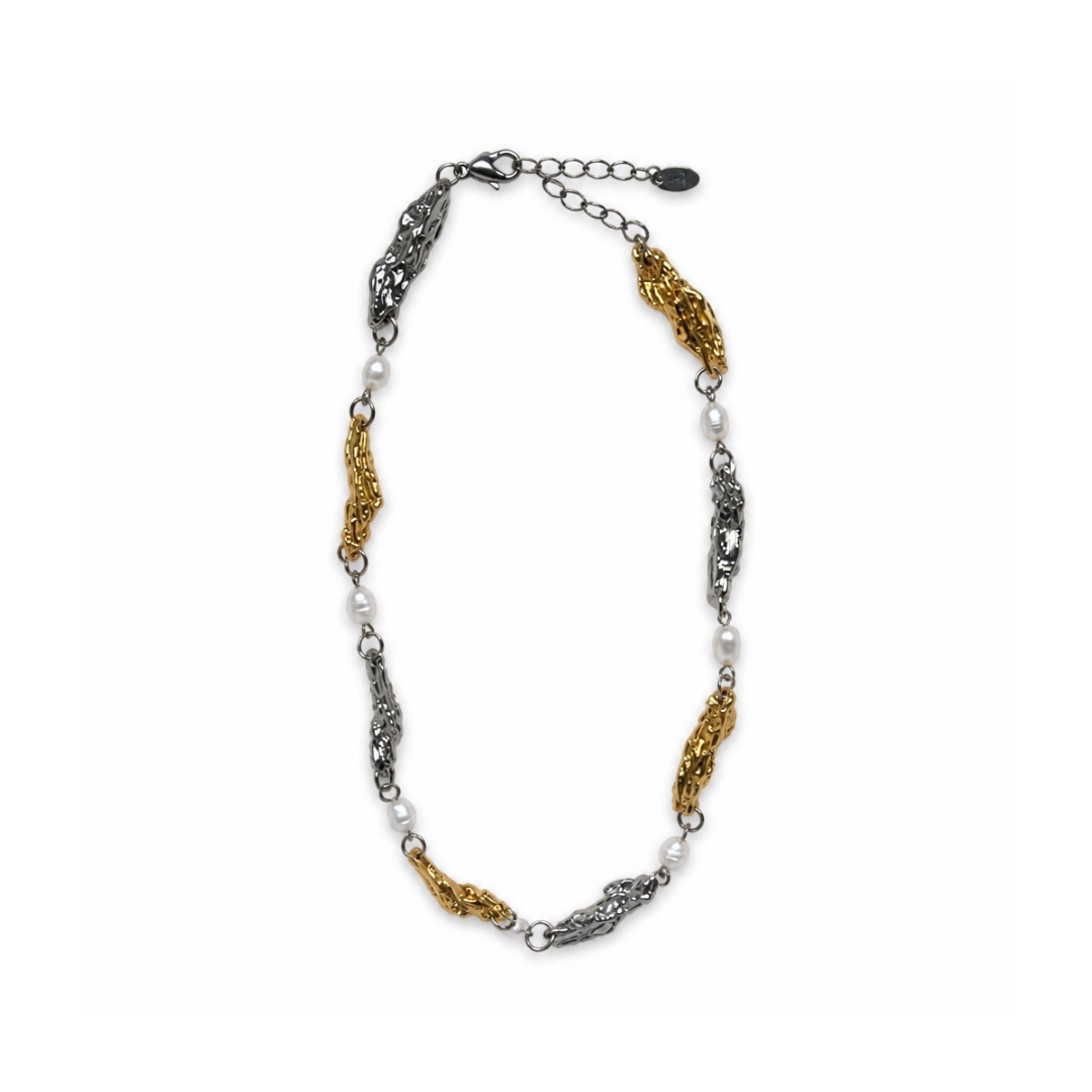 The Leona Necklace