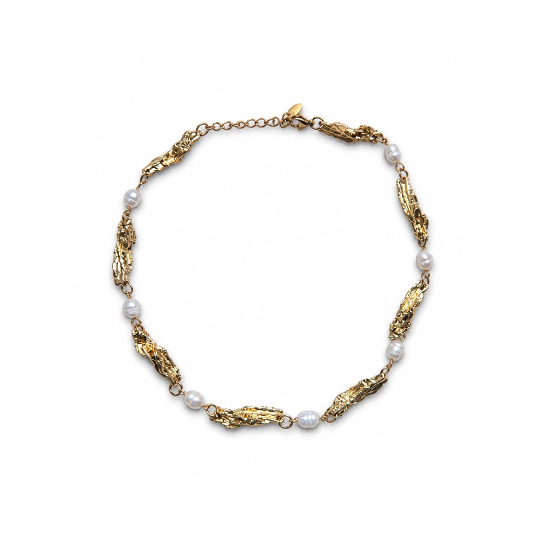 The Leona Necklace