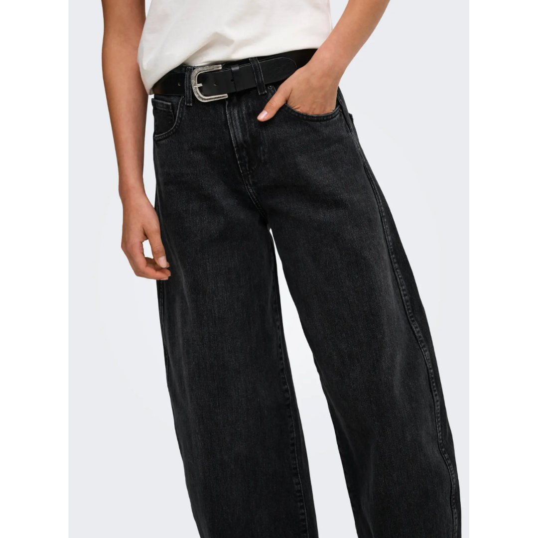 Taylor Washed Black Barrel Jeans