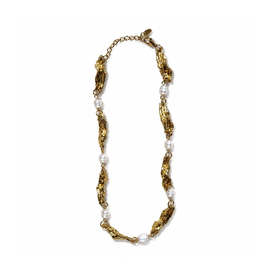 The Leona Necklace