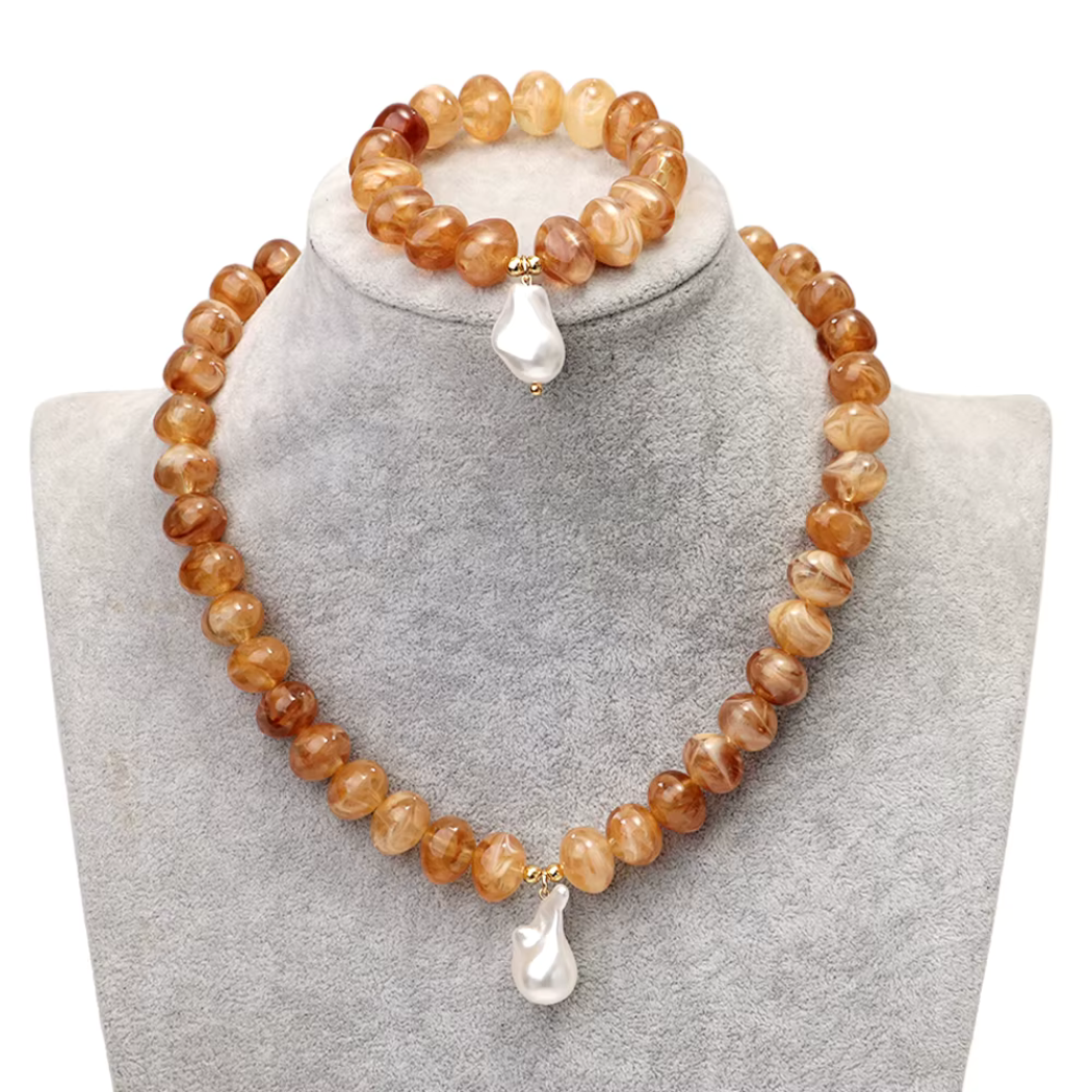 Honey Pearl Necklace & Bracelet