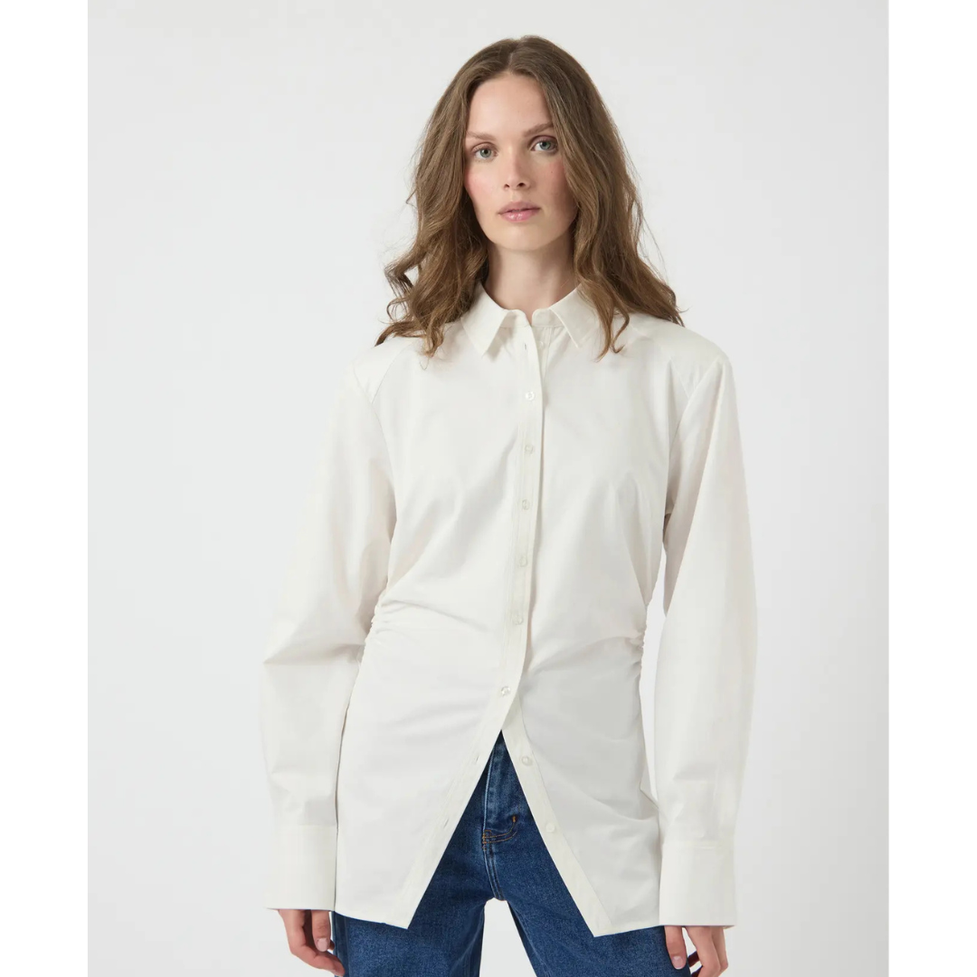 Areka Hourglass Cinched shirt