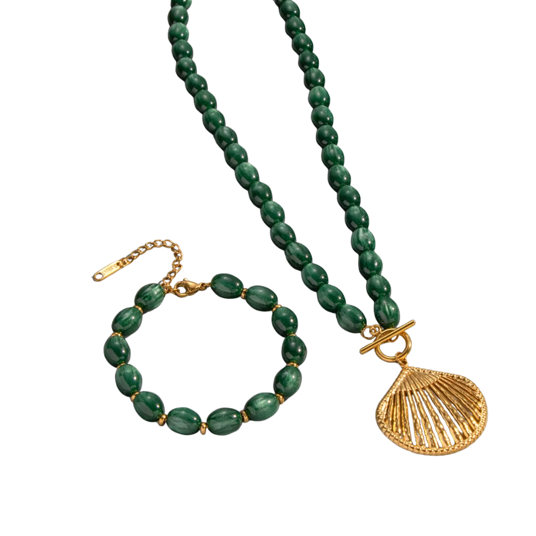 St Tropez Shell Necklace & Bracelet Set