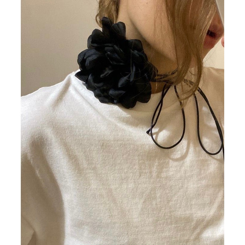 Flower corsage neck tie