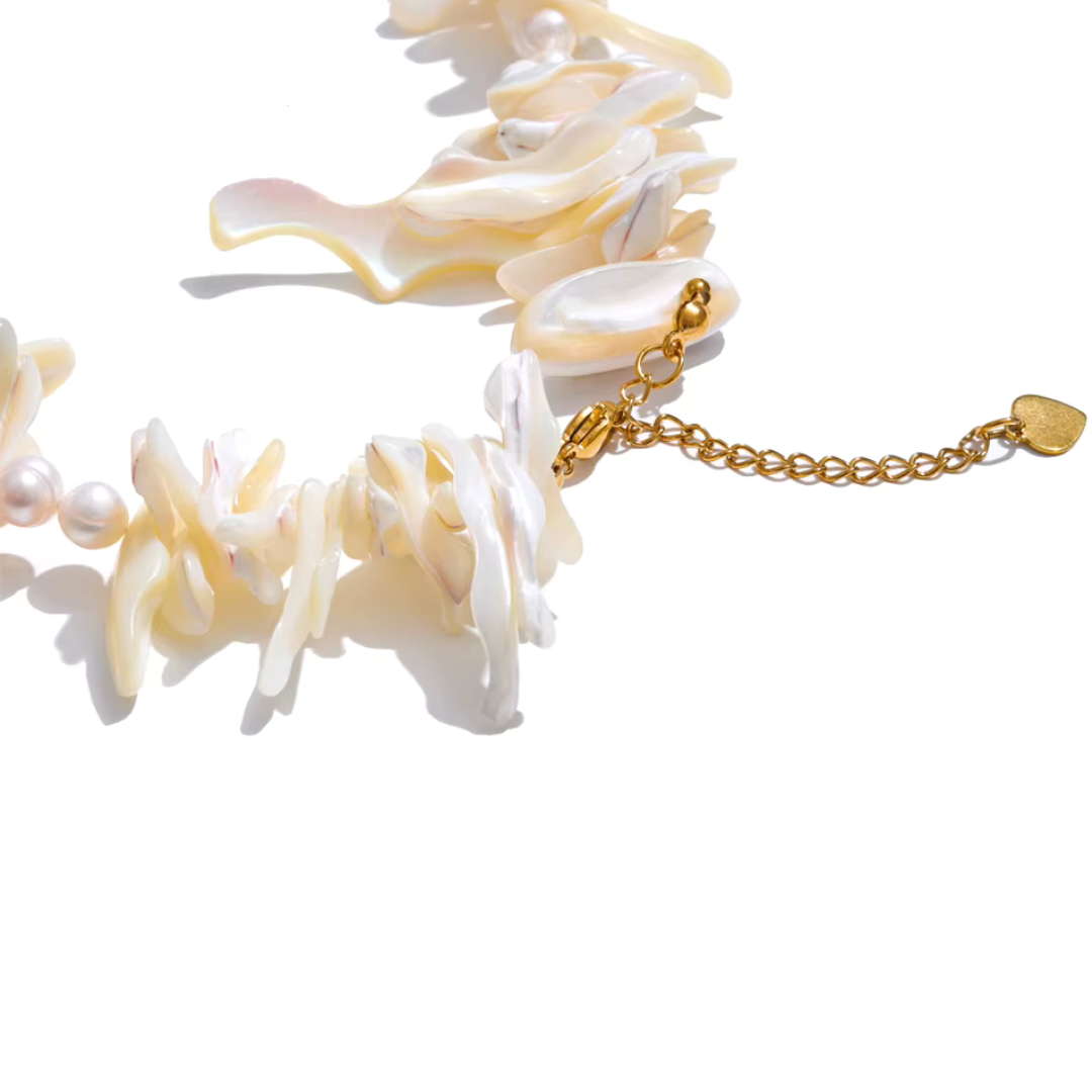 Shell Pearl Necklace