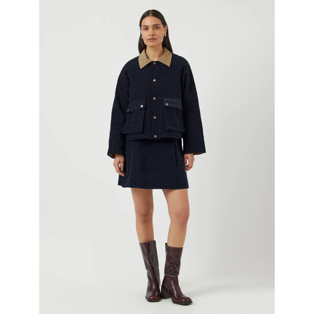 Vicky Barn Jacket