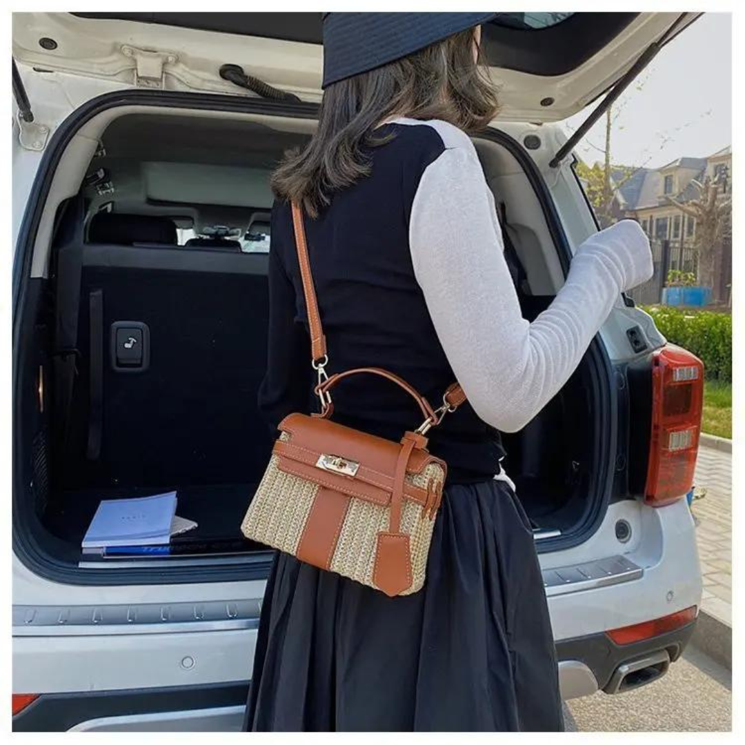 Sandy Straw cross body Box Bag
