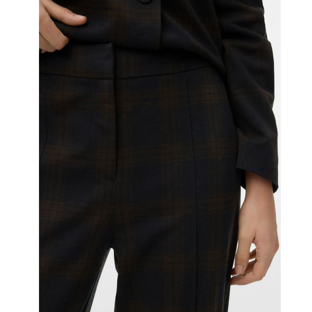 Malli Straight Check Trousers