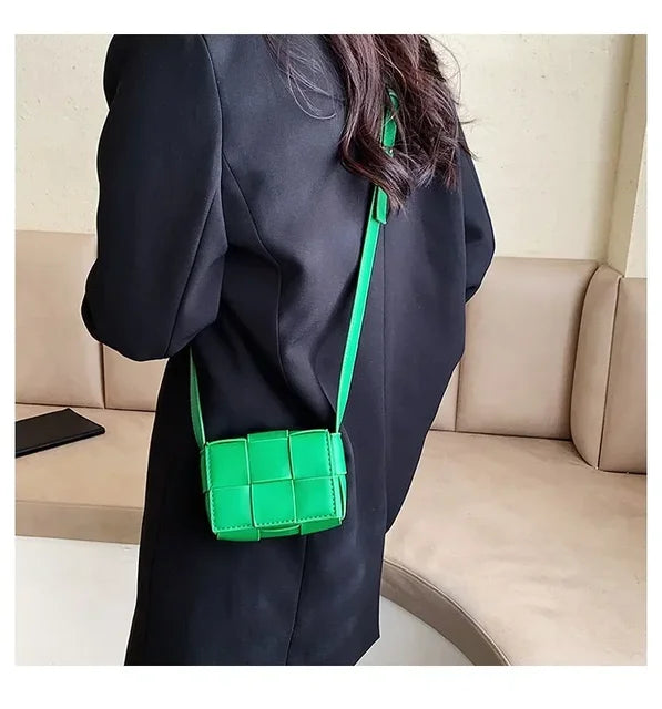 Mini weave bag